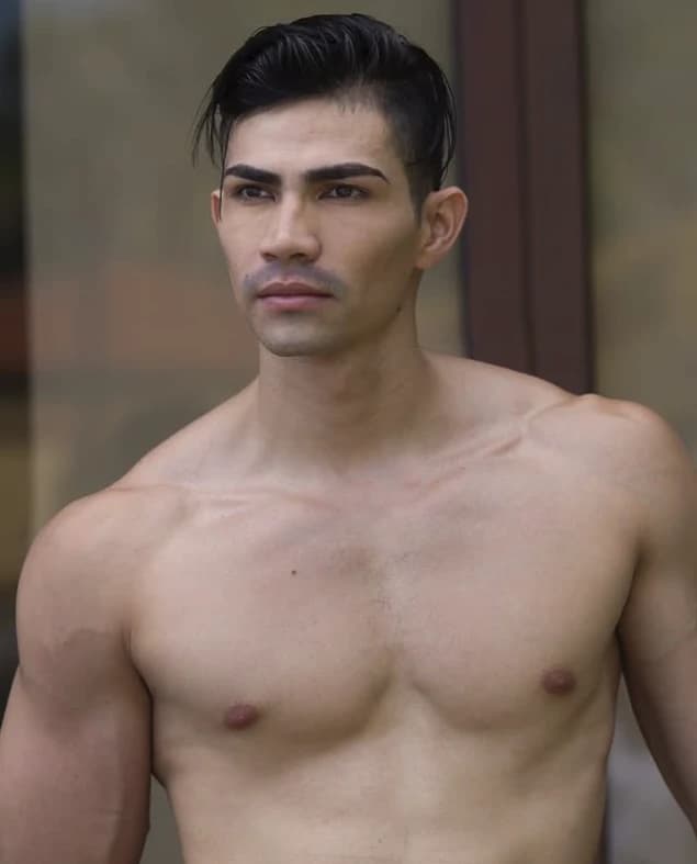 Robin Balses in an outdoor portrait